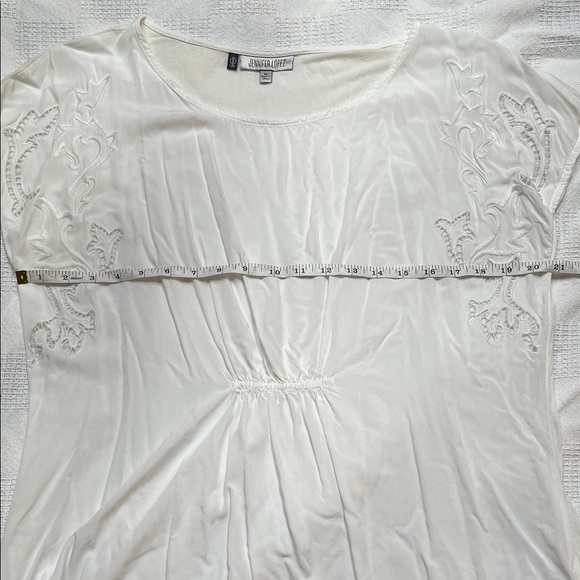 Jennifer Lopez White Embroidered Blouse - Picture 2 of 7